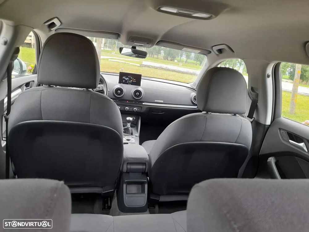 Audi A3 Sportback 1.6 TDI Attraction Ultra - 26