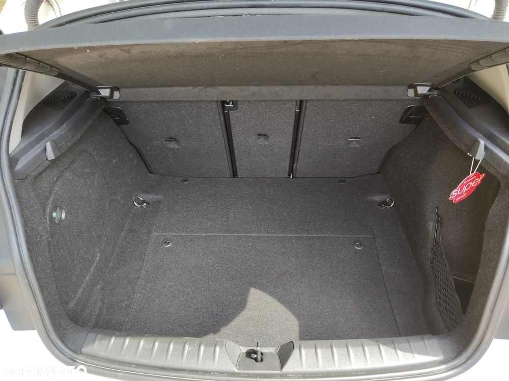BMW Seria 1 116d Sport Line Shadow - 23