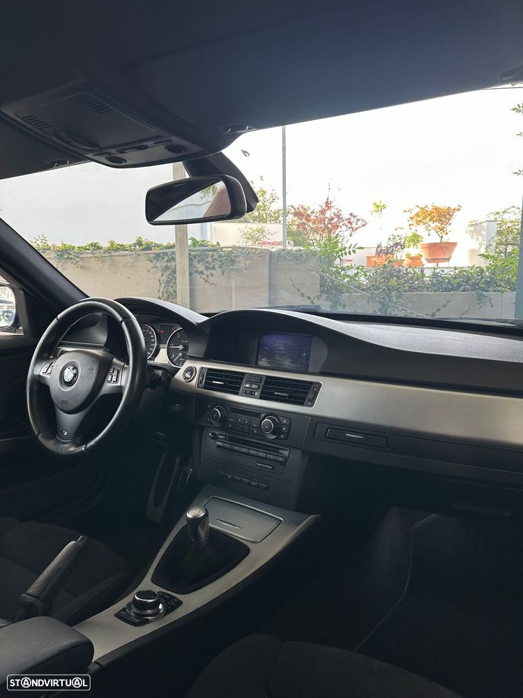 BMW 320 d Touring Pack M - 20