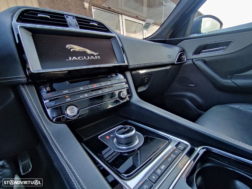 Jaguar F-Pace 3.0 TDV6 S AWD Aut. - 27