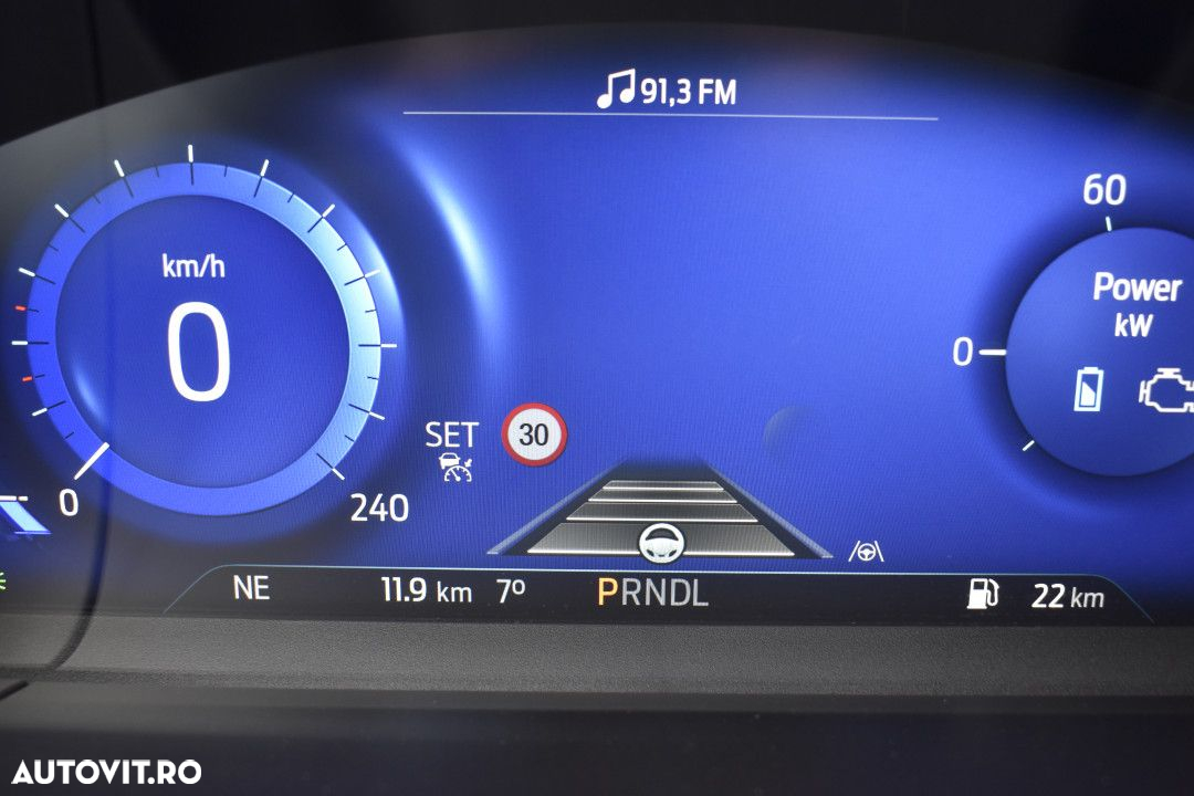 Ford Kuga - 25