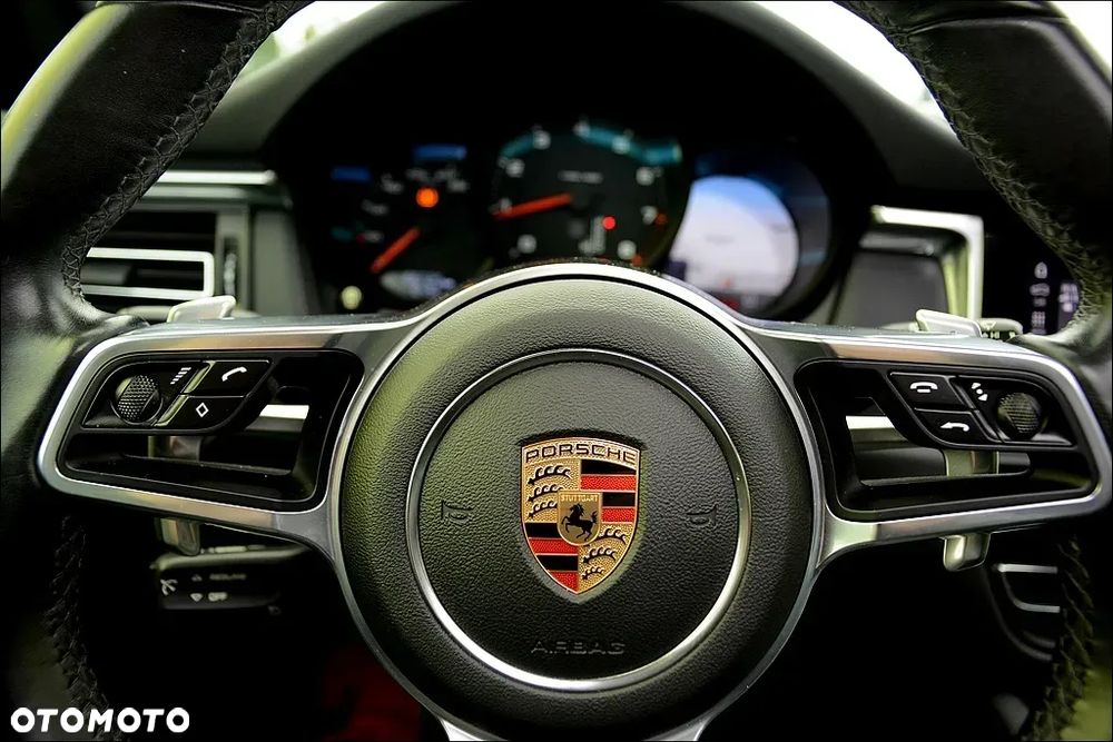Porsche Macan Standard - 28
