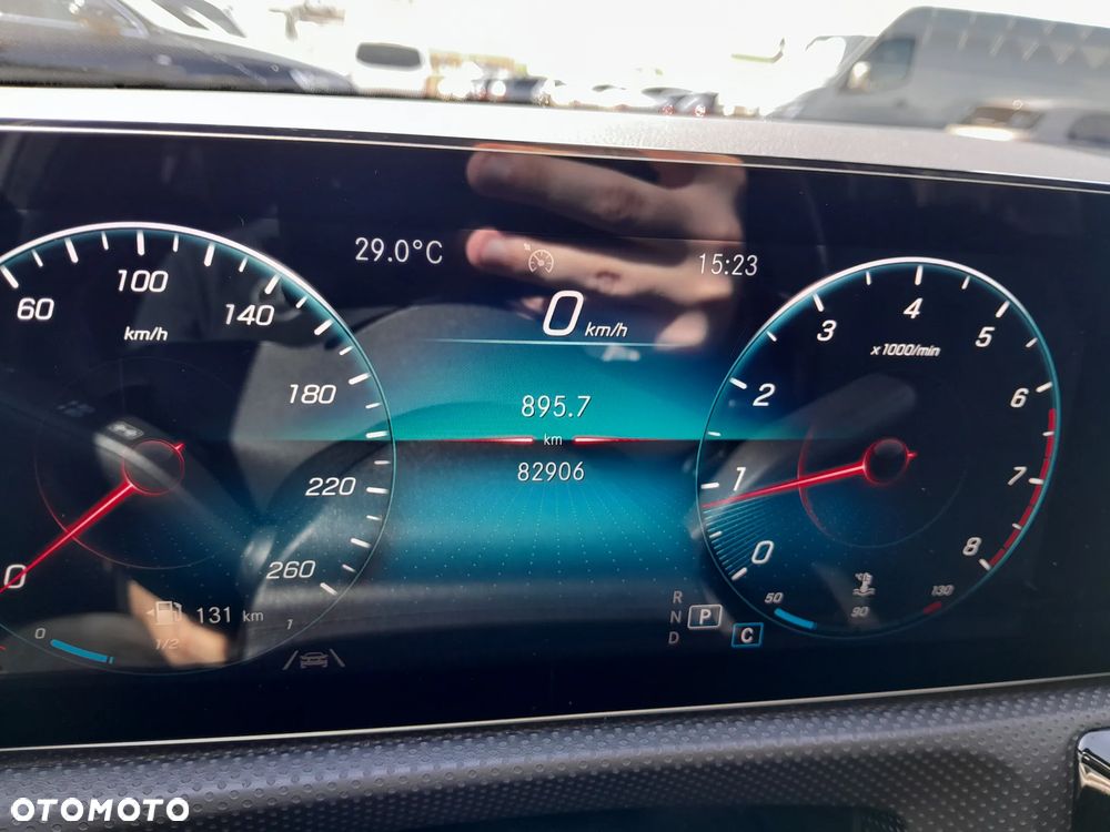 Mercedes-Benz CLA 180 Progressive 7G-DCT - 15