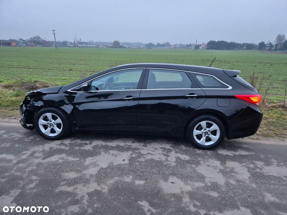 Hyundai i40 i40cw 1.7 CRDi Fifa World Cup Edition - 5