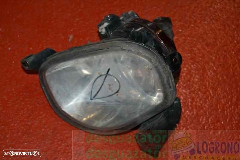FAROL NEVOEIRO DIREITO TOYOTA AVENSIS SEDAN 2006 - 2