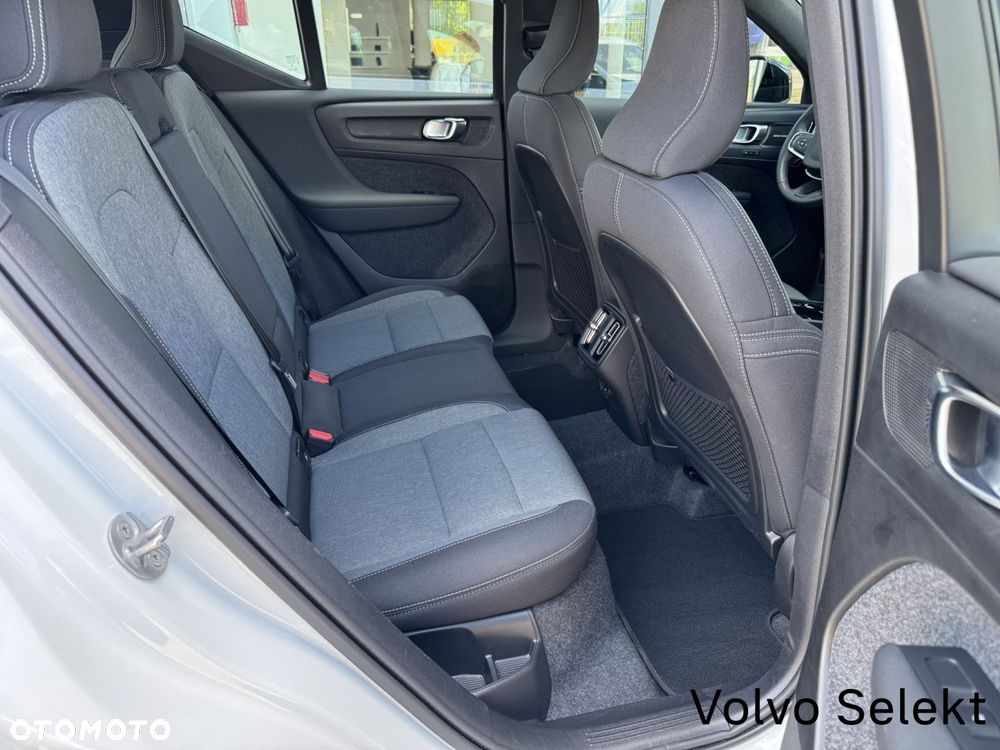 Volvo XC 40 B3 Plus Dark - 15