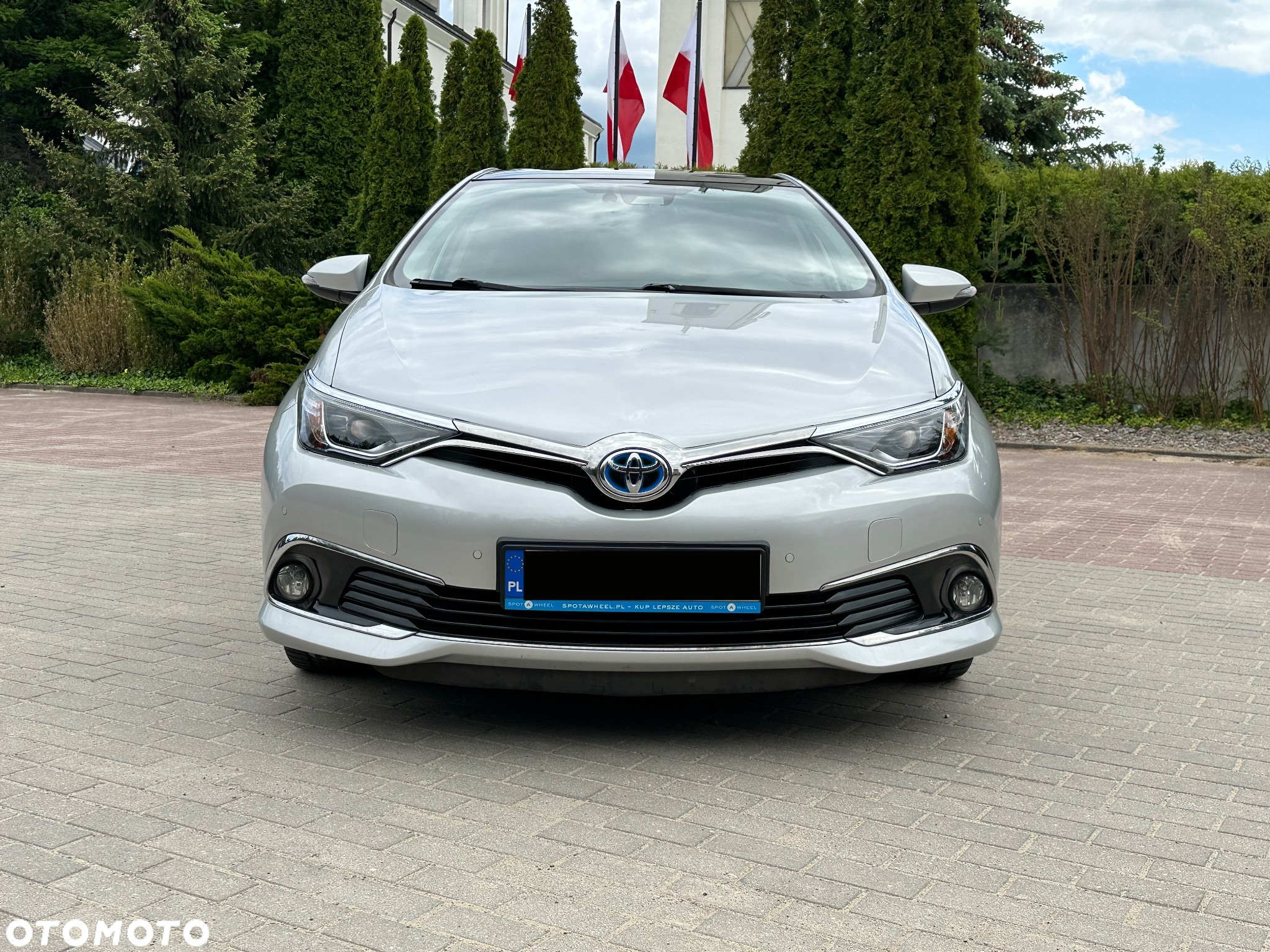 Toyota Auris Hybrid 135 Prestige - 2