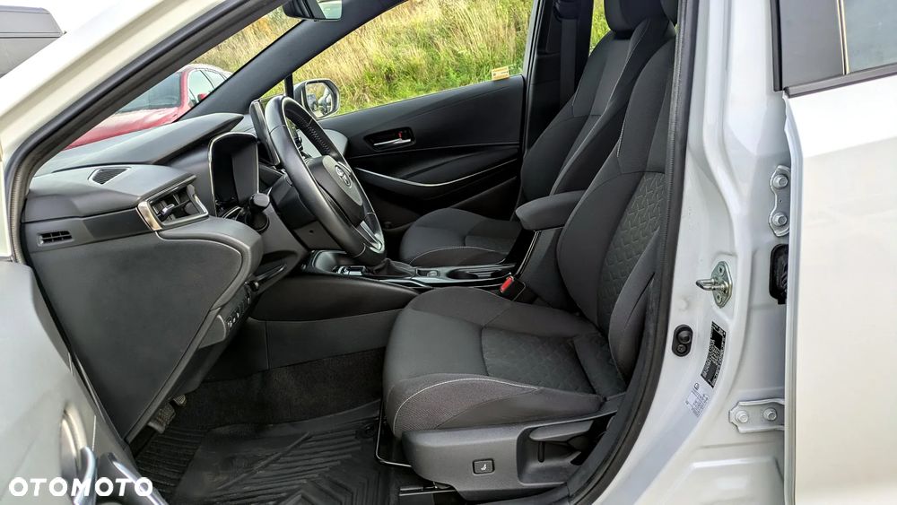 Toyota Corolla 1.8 Hybrid Comfort - 10