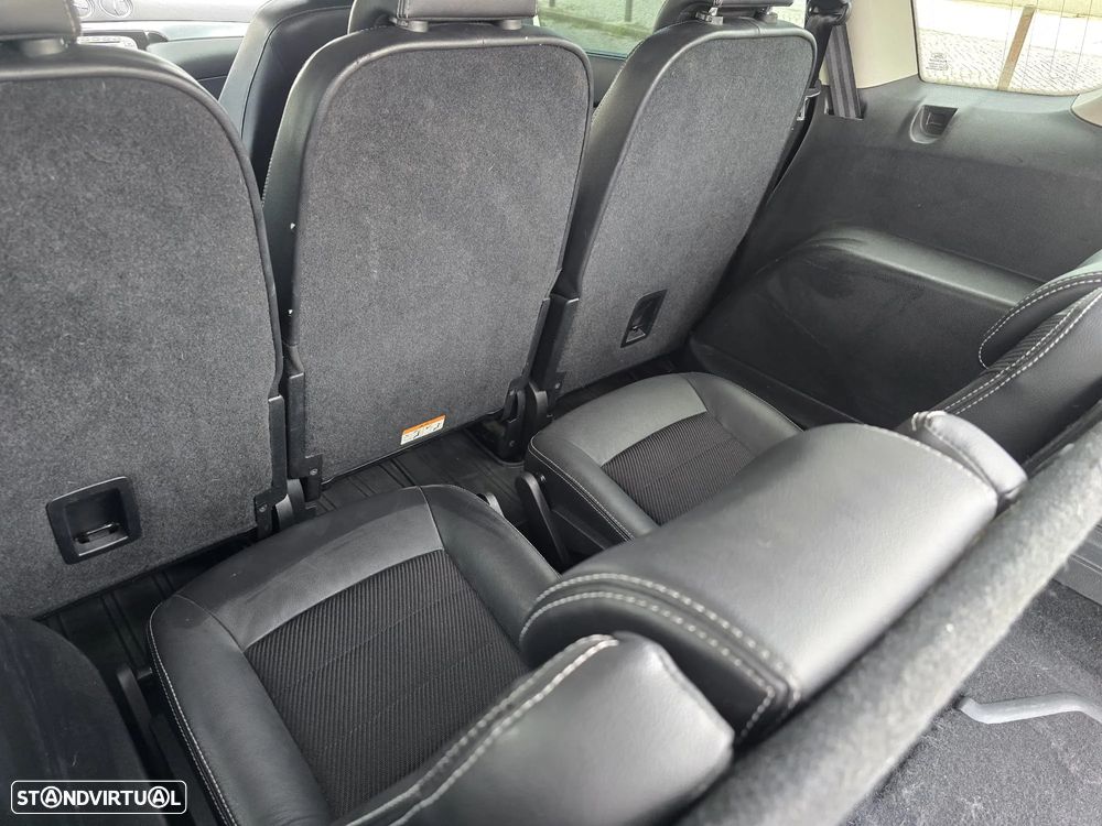 Ford S-Max 2.0 TDCi Titanium 7L - 18