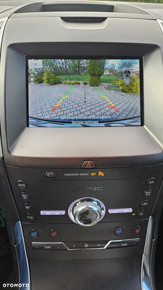 Ford Edge - 10
