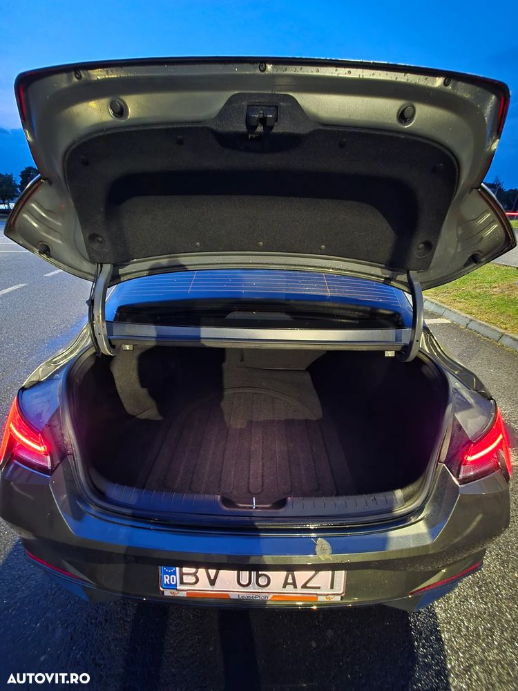 Hyundai Elantra 1.6 l 123 CP CVT Highway - 13