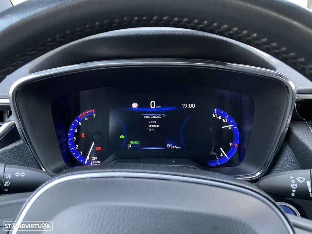 Toyota Corolla 1.8 Hybrid Comfort - 23