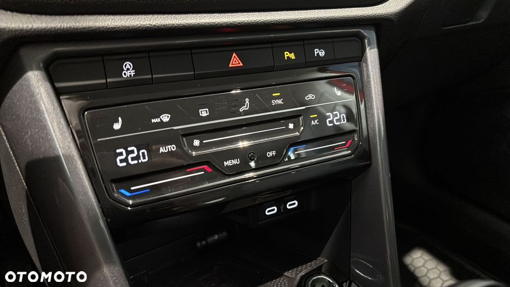 Volkswagen T-Roc 1.5 TSI Style - 27