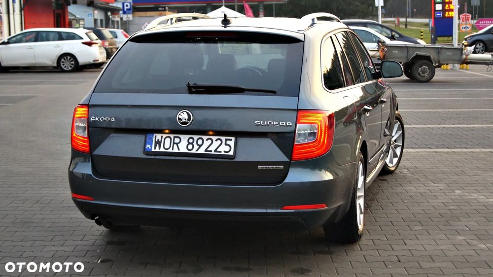 Skoda Superb 1.6 TDI Active Greenline - 4