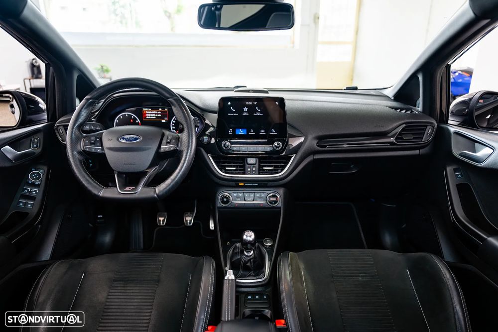 Ford Fiesta 1.5 EcoBoost ST - 13
