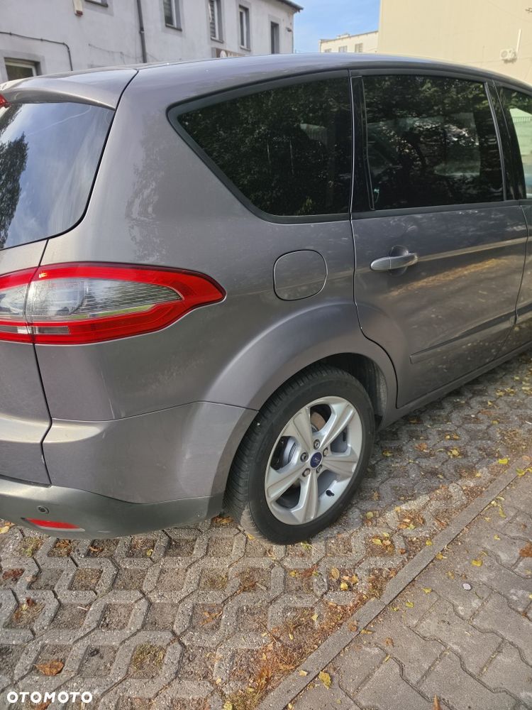 Ford S-Max 2011 photo 2