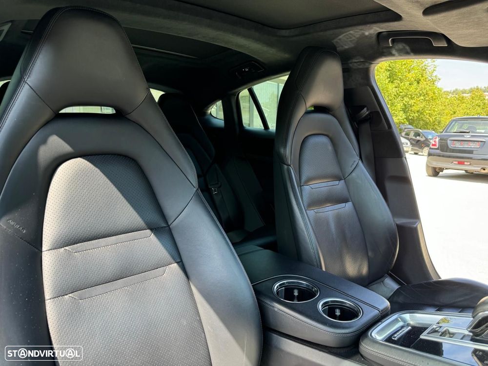 Porsche Panamera 4 S - 53