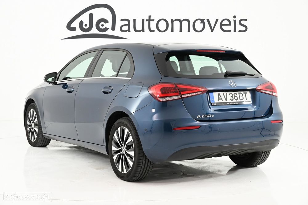 Mercedes-Benz A 250 e Style Plus - 2