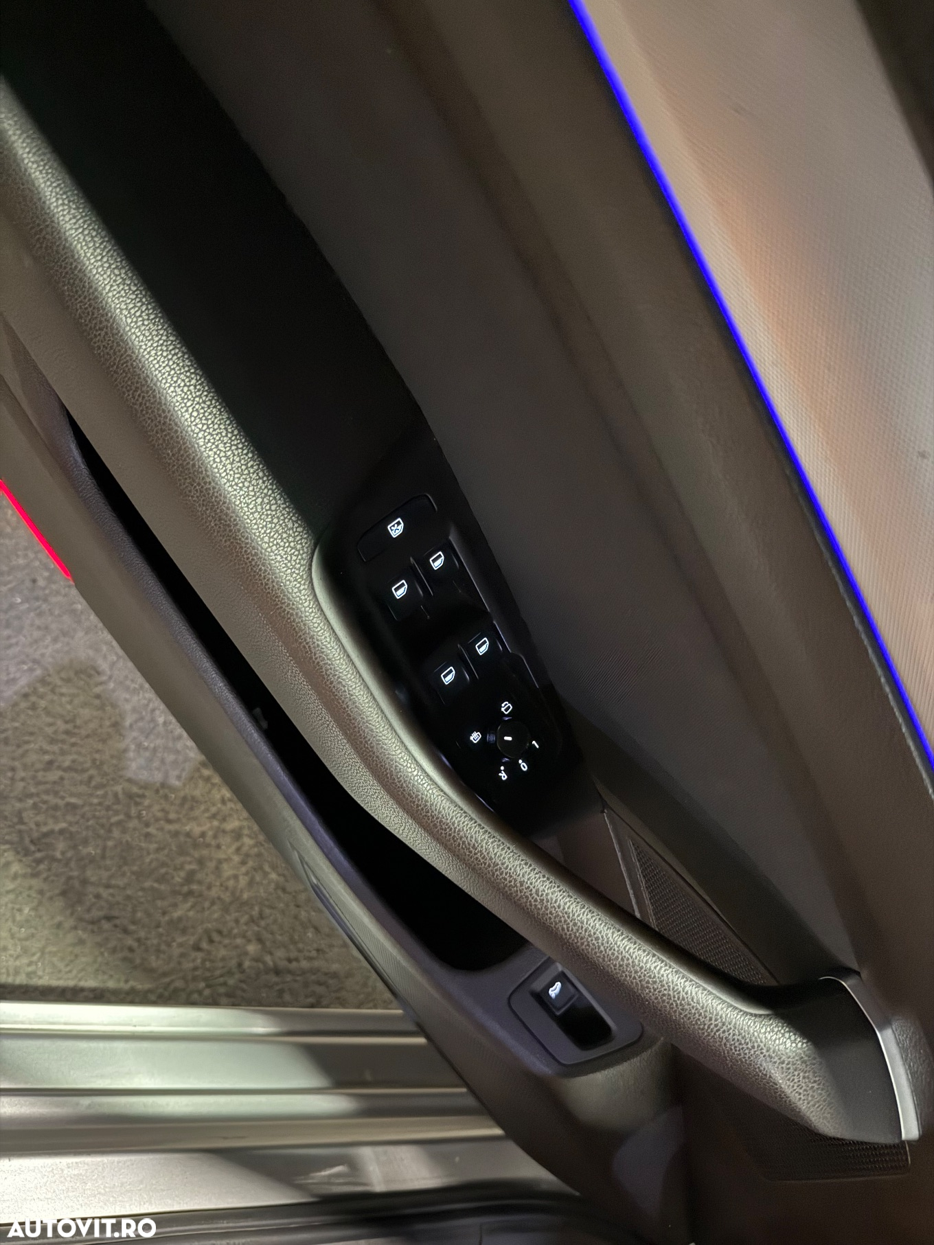 Volkswagen Passat - 18
