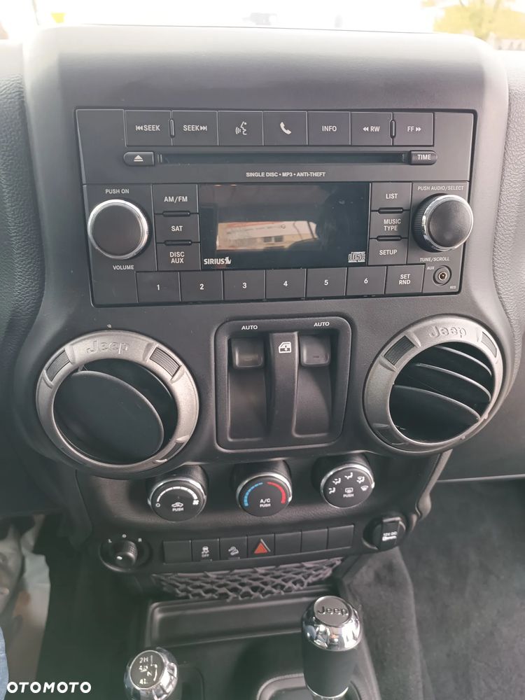 Jeep Wrangler - 19