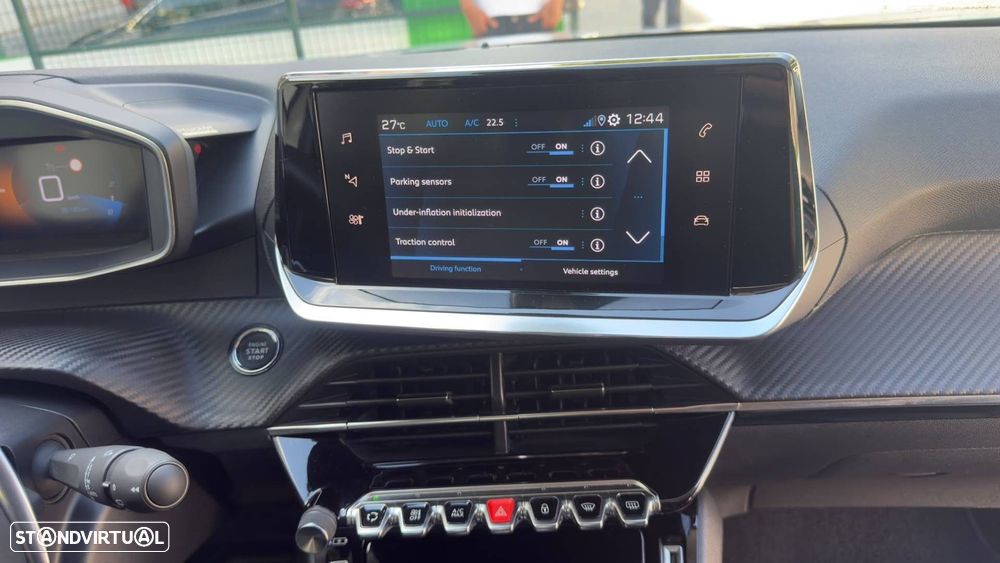 Peugeot 2008 1.2 PureTech Allure Pack EAT8 - 16