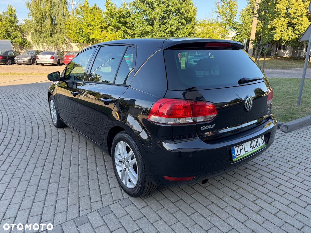 Volkswagen Golf 1.6 TDI DPF DSG Comfortline - 10