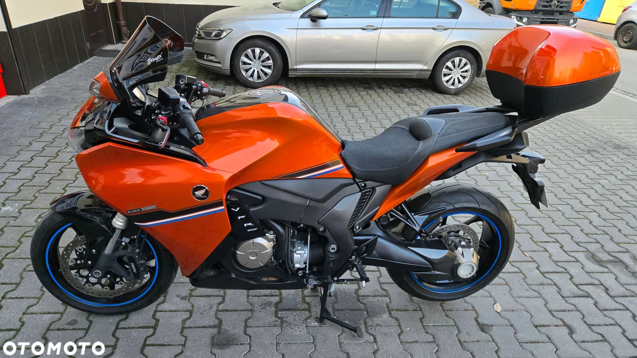 Honda VFR - 1
