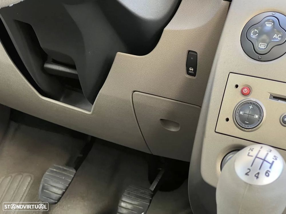 Renault Clio 1.5 dCi Initiale - 22