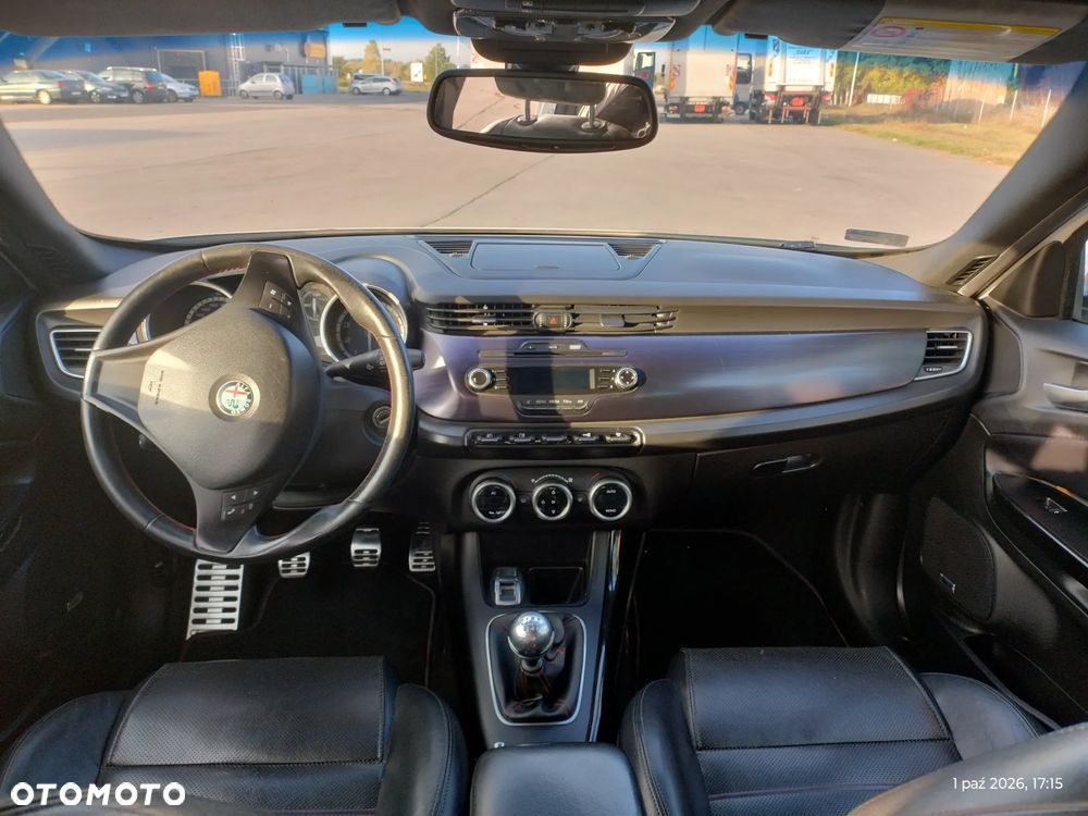 Alfa Romeo Giulietta 1750 TBi Quadrifoglio Verde - 12
