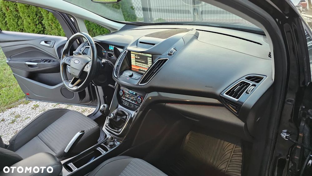 Ford Grand C-MAX - 14