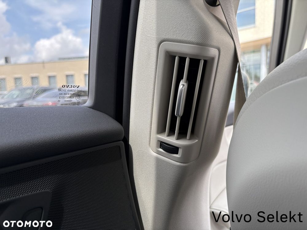 Volvo XC 60 - 22