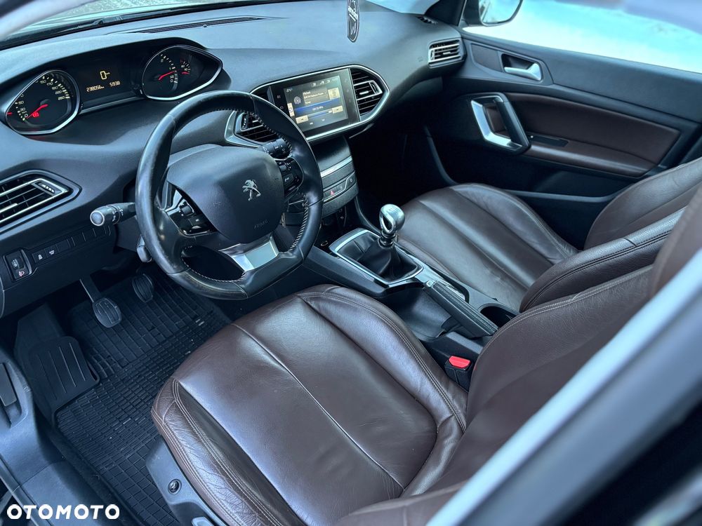Peugeot 308 - 6