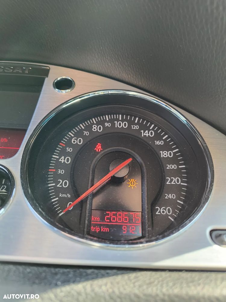 Volkswagen Passat 1.9TDI Trendline - 6