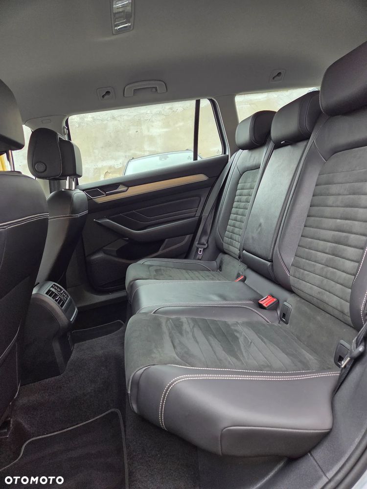 Volkswagen Passat 2.0 TDI EVO Elegance DSG - 18