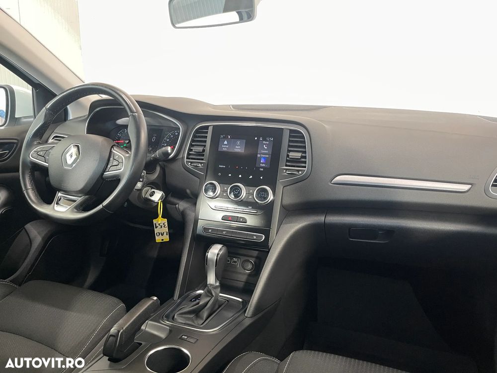 Renault Megane TCe EDC Zen - 8