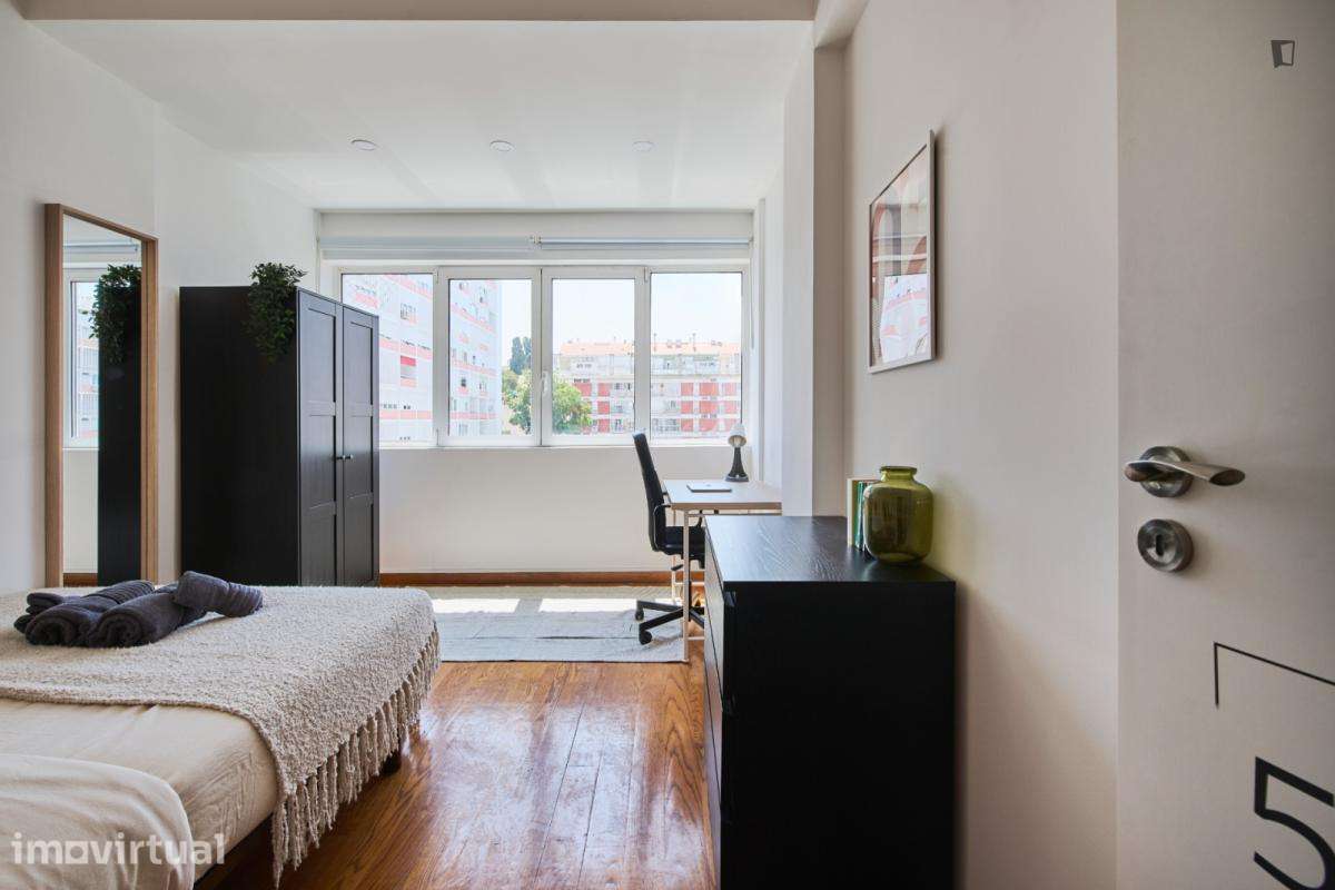 Quarto - localizado em Alcântara Lisbon - Grande imagem: 2/45