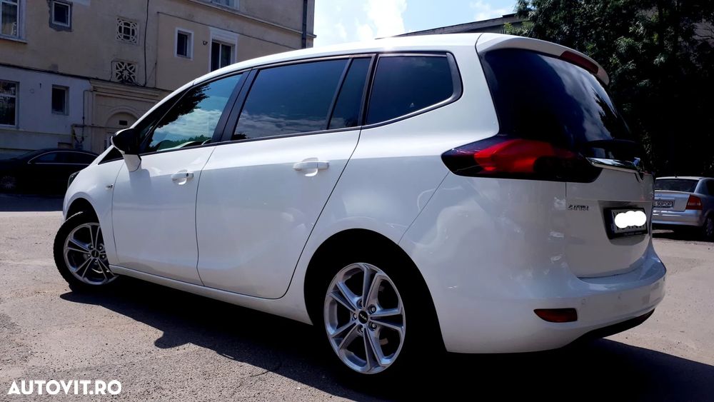 Opel Zafira 1.4 Essentia - 3
