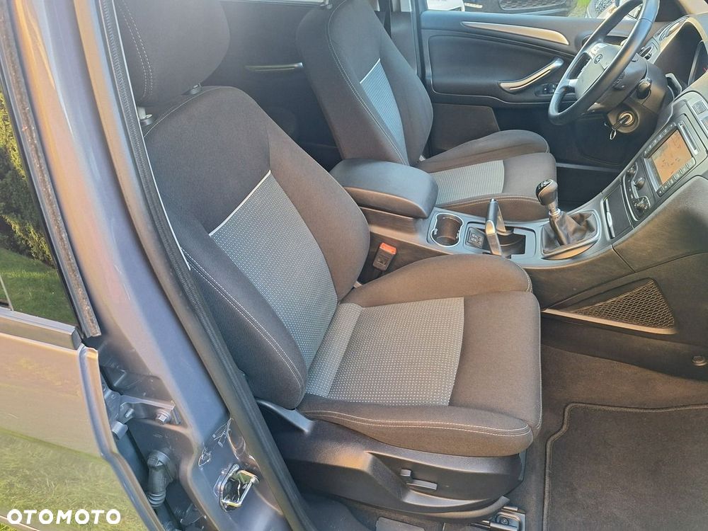 Ford S-Max 2.0 TDCi DPF Titanium - 16