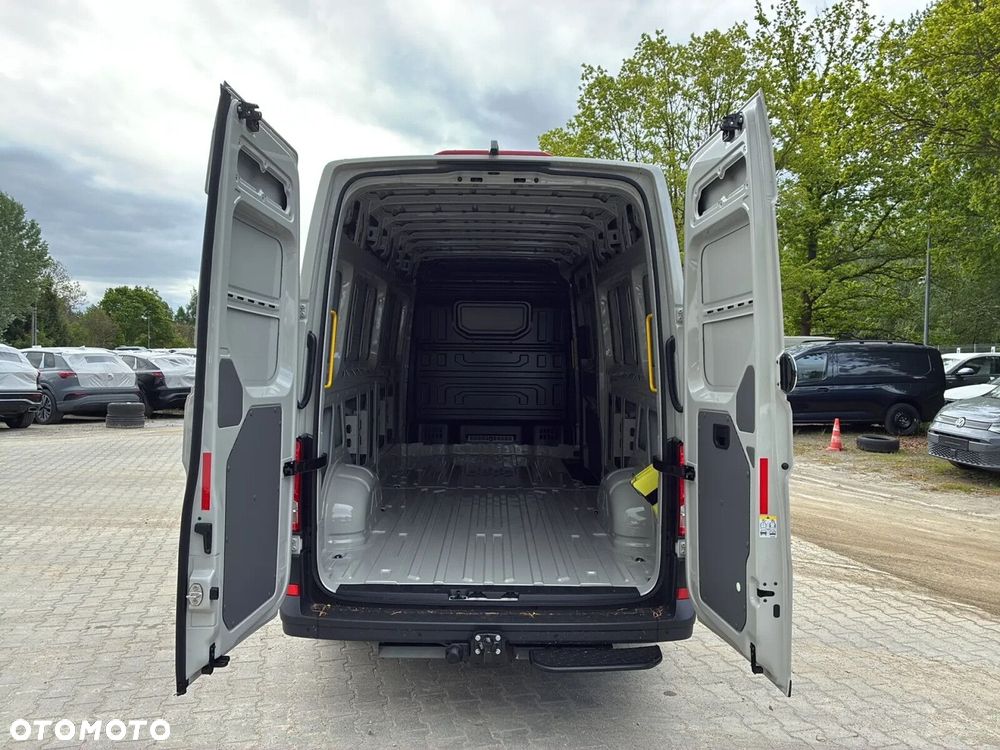Volkswagen Crafter 35 AUTOMAT/Fugron, 2.0 BiTDI 177 KM, Wysoki dach, r. o. 4490mm - 11