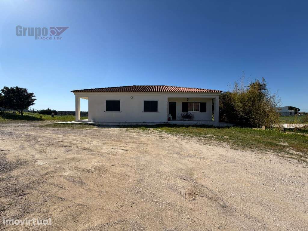 Propriedade Exclusiva em Sesimbra: Moradia T3 + Projeto Aprovado e ... - Grande imagem: 2/35