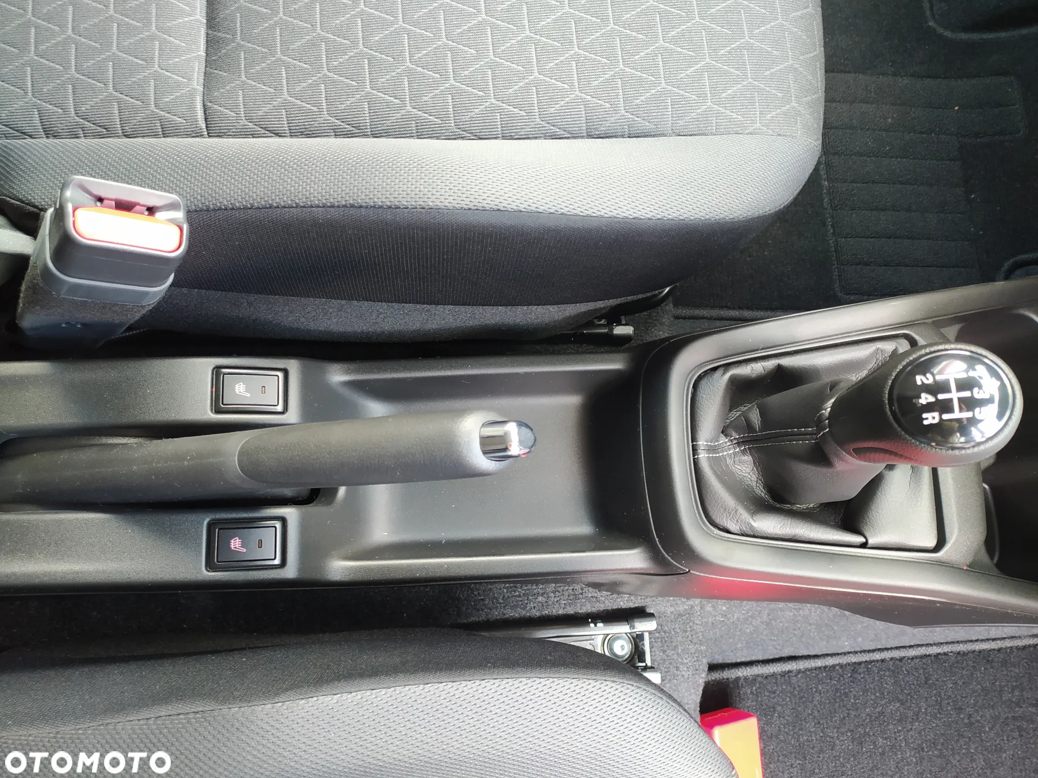 Suzuki Swift 1.2 Dualjet SHVS Premium Plus - 32