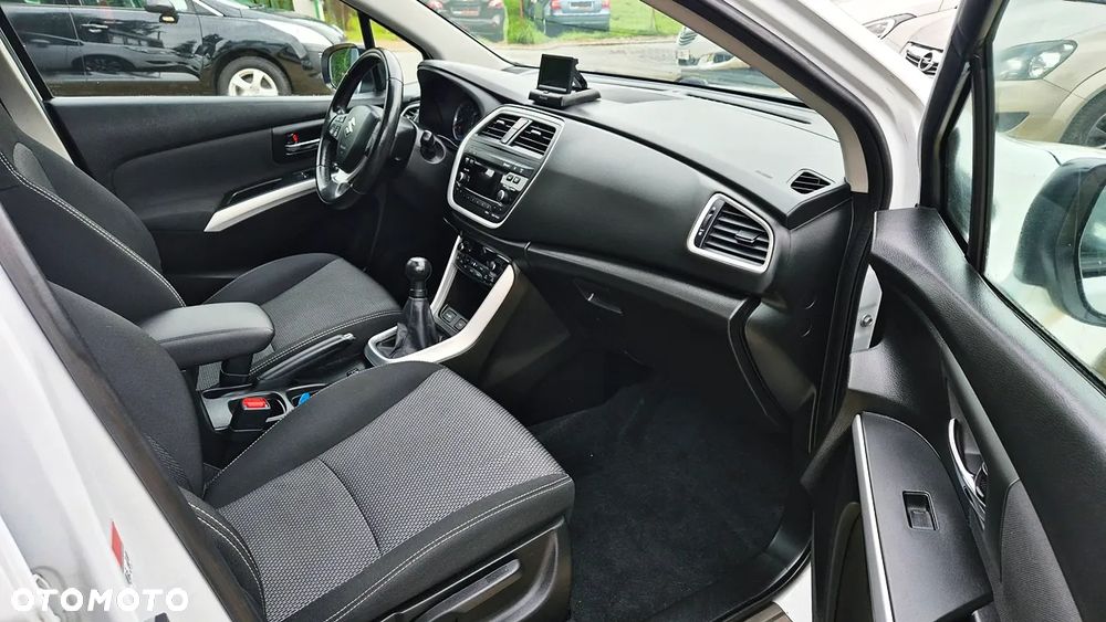 Suzuki SX4 S-Cross 1.6 VVT 4x2 limited+ - 37