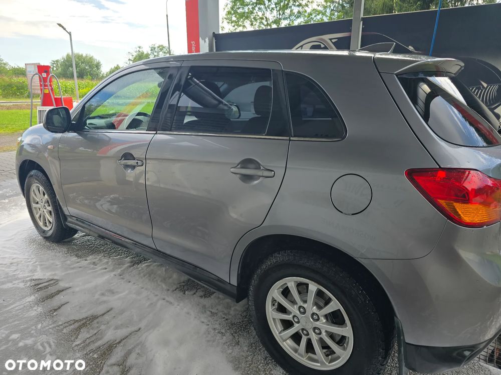 Mitsubishi ASX - 4