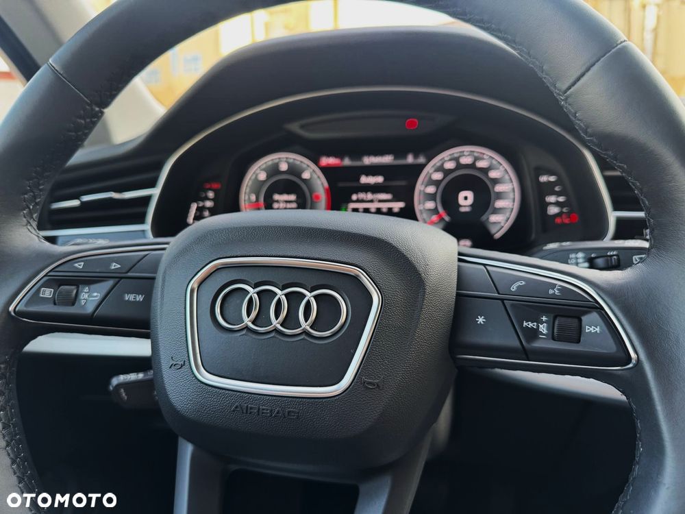 Audi Q7 - 19