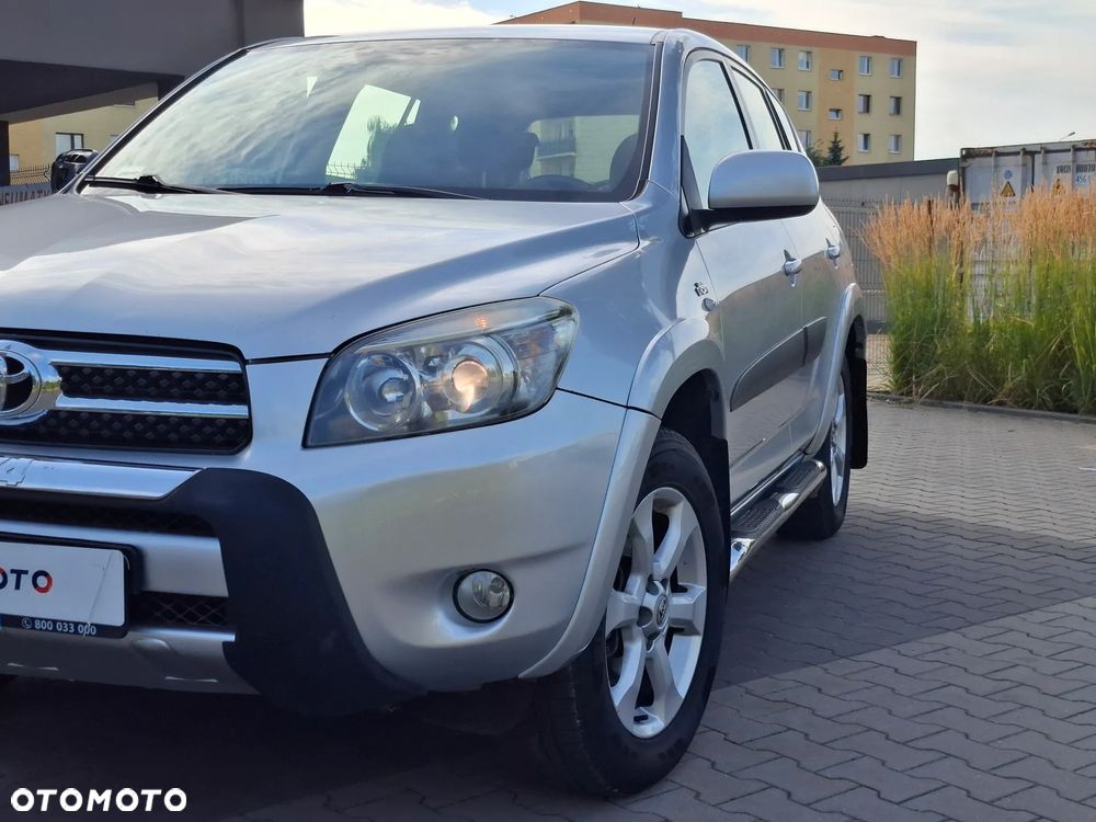 Toyota RAV4 2.2 D-4D Sol 180 - 1