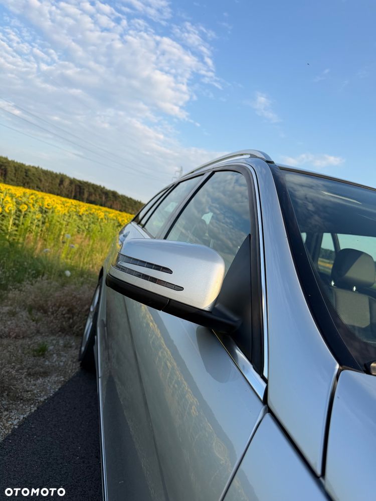 Mercedes-Benz Klasa C 180 BlueEFFICIENCY 7G-TRONIC Elegance - 24