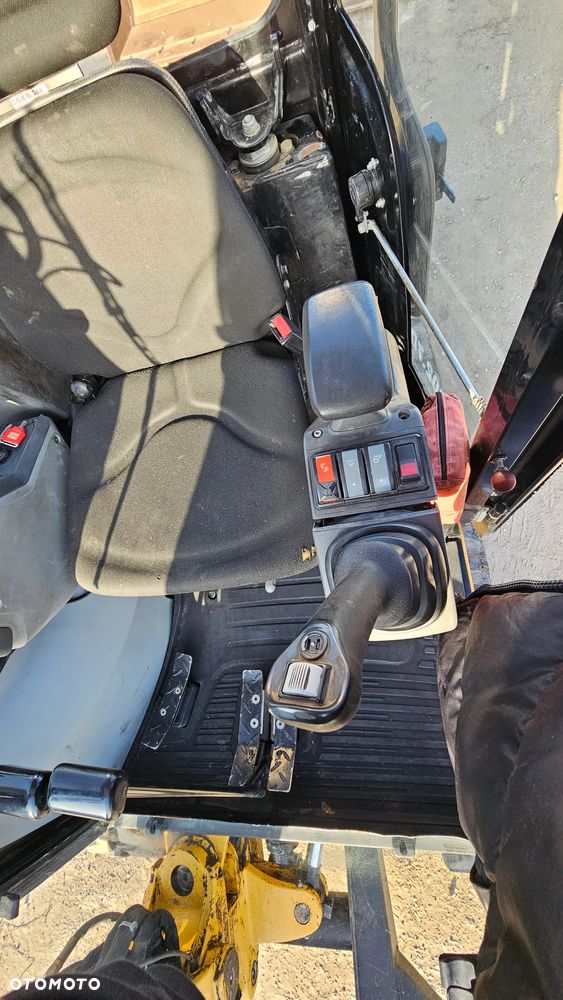 Caterpillar 302.7 D - 7