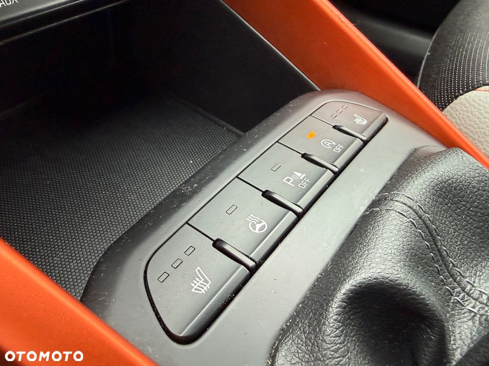 Kia Stonic 1.0 T-GDI 120 Platinum Edition - 14