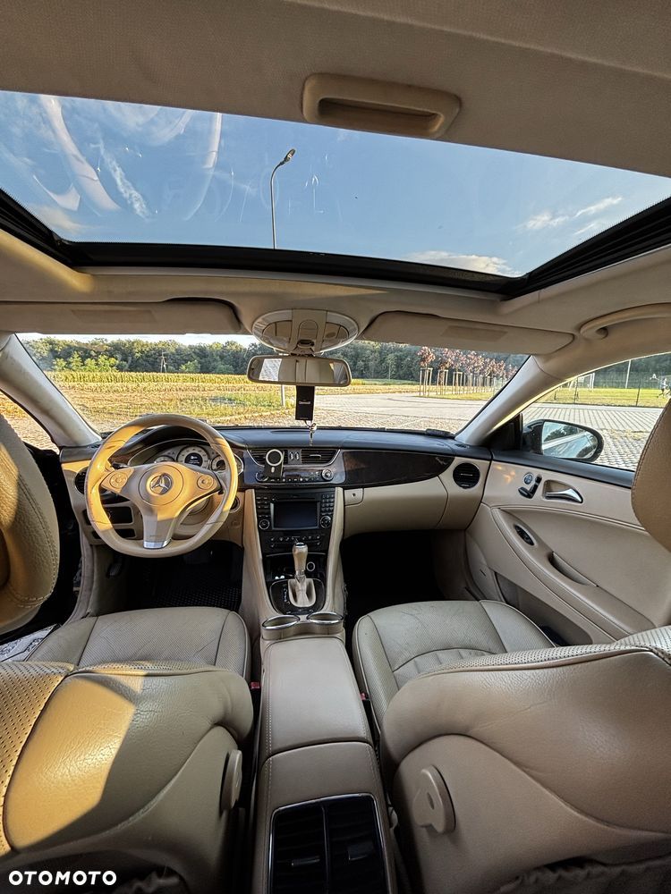 Mercedes-Benz CLS - 8