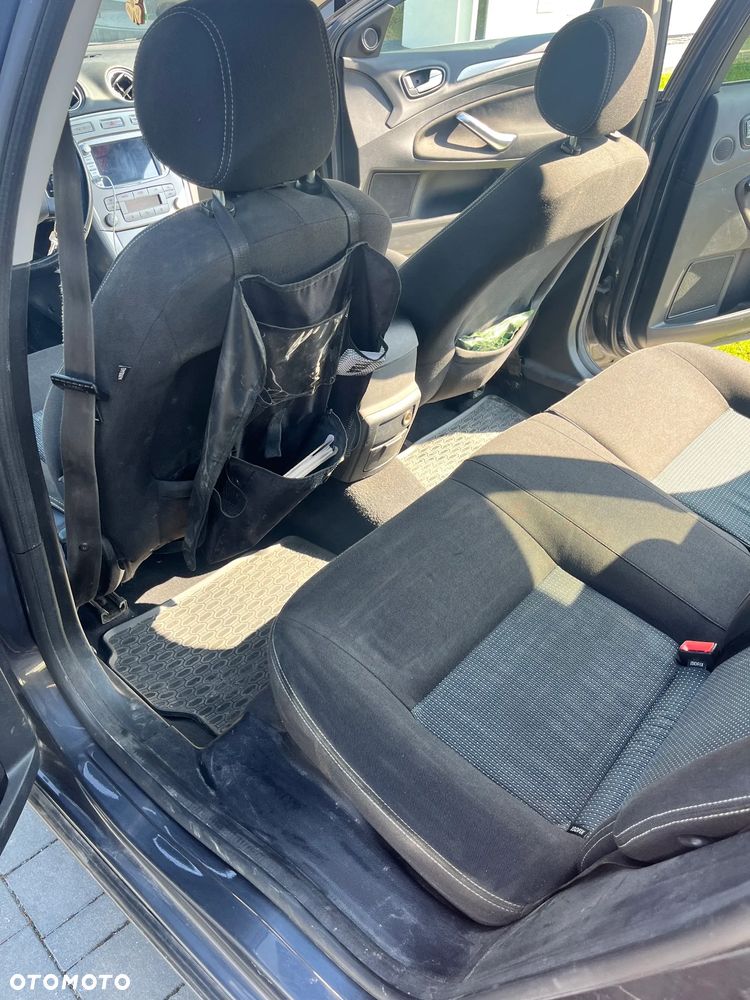 Ford Mondeo 2.0 TDCi Titanium - 13